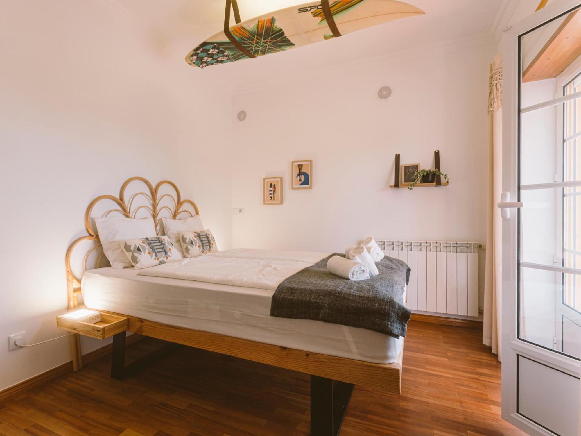 Cliff Surf House Hostel อา ดุส คุนญาดุส ภายนอก รูปภาพ